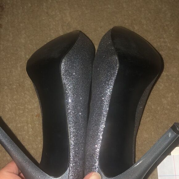 Guess shoes size 8 - Picture 4 of 4